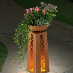 EASYmaxx LED-Dekosäule Flamme Rost-Optik 69cm 4,5V