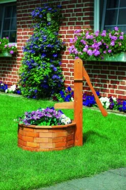 Promadino Holztrog Rund Mit Holzschwengelpumpe