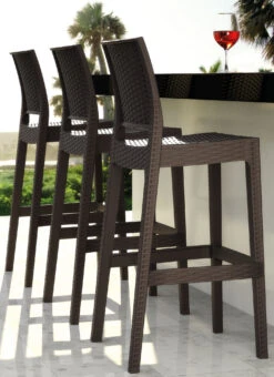 CLP 2er Set Barhocker Jamaica Mit Fußstütze I Outdoor-Tresenhocker In Rattan-Optik I Stapelbare Barstühle -OUTSUNNY Verkäufe 8600246500 319552 prod 003