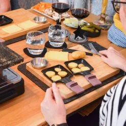 2 Personen Raclette Teller Set - 30x25 Raclette Brettchen Pfännchen Untersetzer 8 2 Personen Raclette Teller Set - 30x25 Raclette Brettchen Pfännchen Untersetzer -OUTSUNNY Verkäufe 8600295800 12286 prod 003
