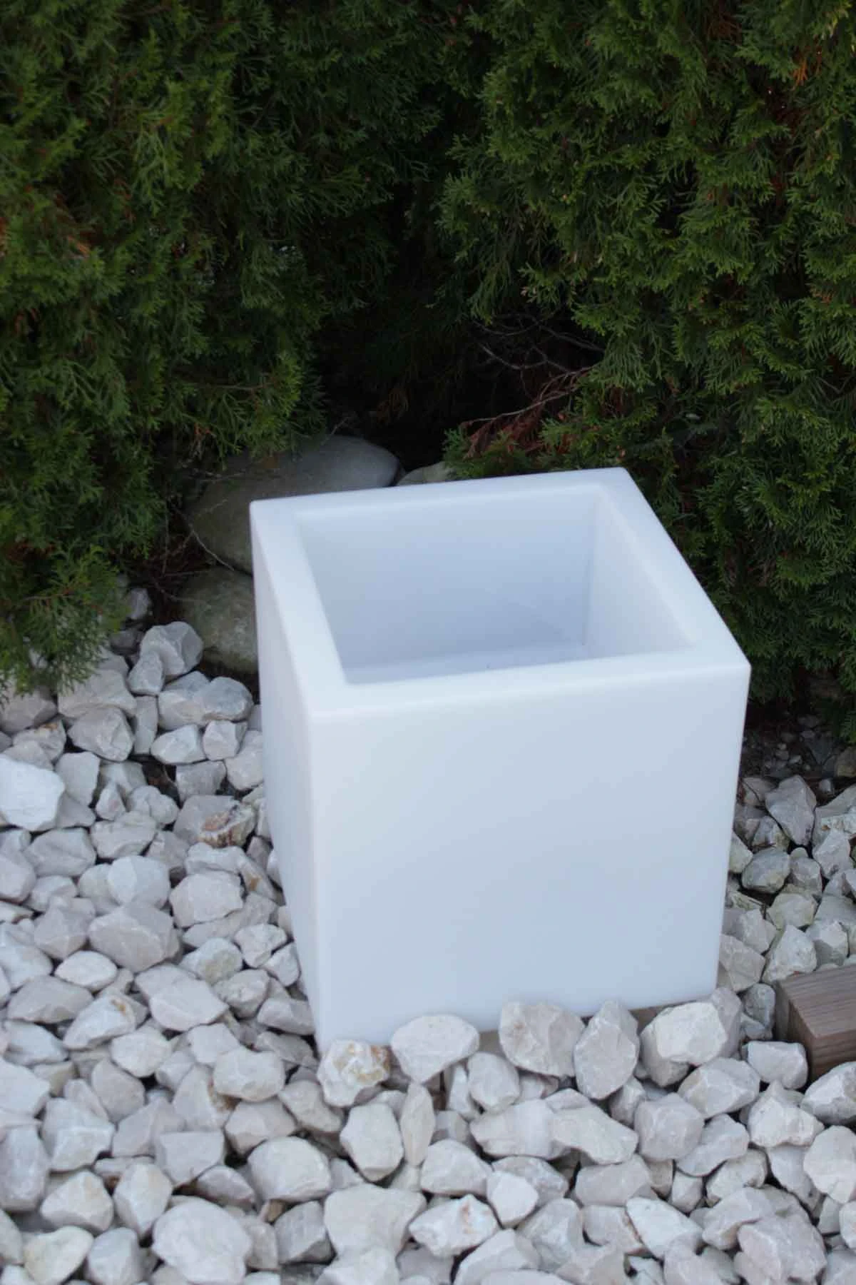 Pflanzkübel GlowTub Quadratic 38x38x38cm Beleuchtet 10620 5 Pflanzkübel GlowTub Quadratic 38x38x38cm Beleuchtet 10620 – Bild 5
