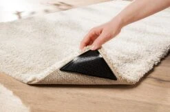 WOHNWOHL® Teppich-Anti-Rutsch Ecken • Anti-Slip Unterlage I Selbstklebend I Einfache Anwendung • Waschbar Und Wieder Verwendbar • Schwarz • Für Teppiche Und Matten • 8er-Set -OUTSUNNY Verkäufe 8600361900 TEP023 prod 003