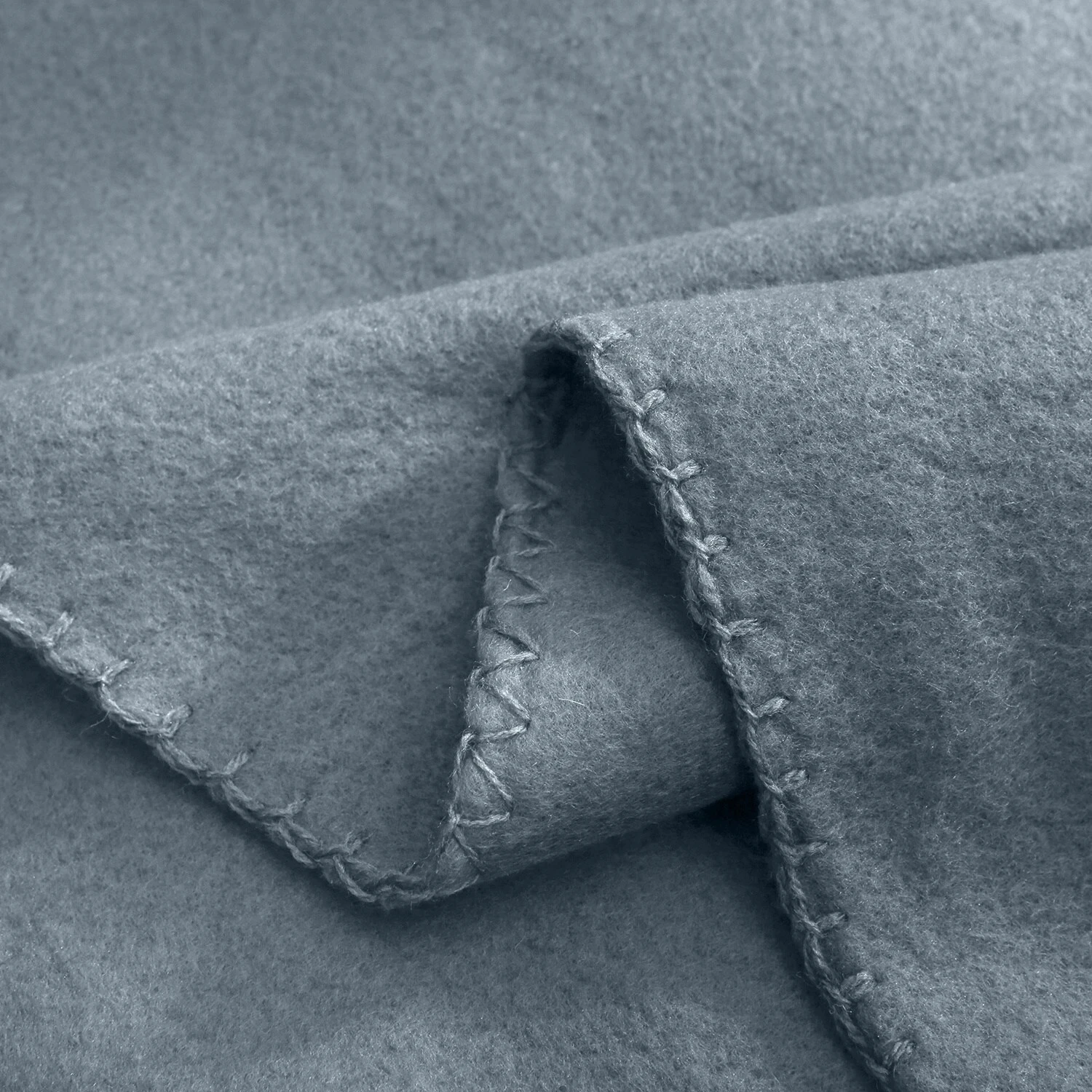 Wometo 2er Set Fleecedecken Polar-Fleece - (2er Set Fleecedecken) Mit Kettel-Einfassung & Anti-Pilling 4 Wometo 2er Set Fleecedecken Polar-Fleece - (2er Set Fleecedecken) Mit Kettel-Einfassung & Anti-Pilling – Bild 4